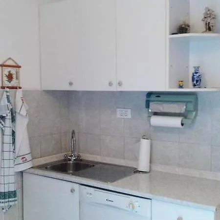 Agata - Two Bedroom With Terrace And Sea View St Διαμέρισμα Splitska