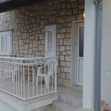 Διαμέρισμα Agata - Two Bedroom With Terrace And Sea View St Splitska